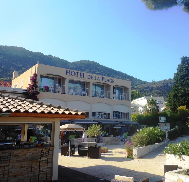 Hotel De La Plage Le Lavandou Exterior photo